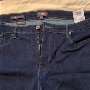 NYDJ Ami Skinny. 18wp.